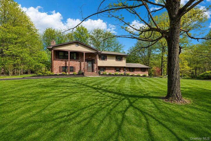 Property Photo:  16 Elrod Drive  NY 10994 