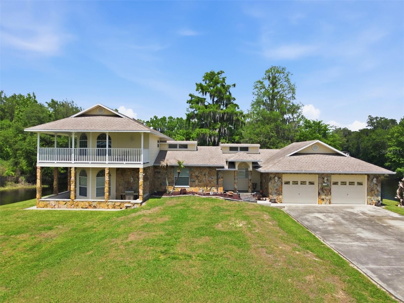Property Photo:  36740 Shore Drive  FL 33525 
