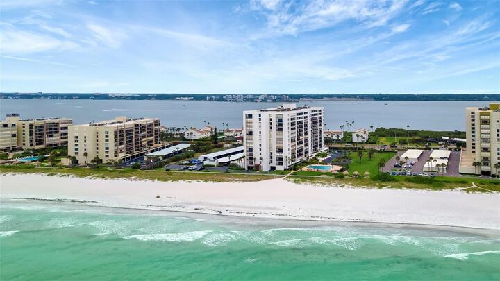 Property Photo:  1460 Gulf Boulevard 308  FL 33767 