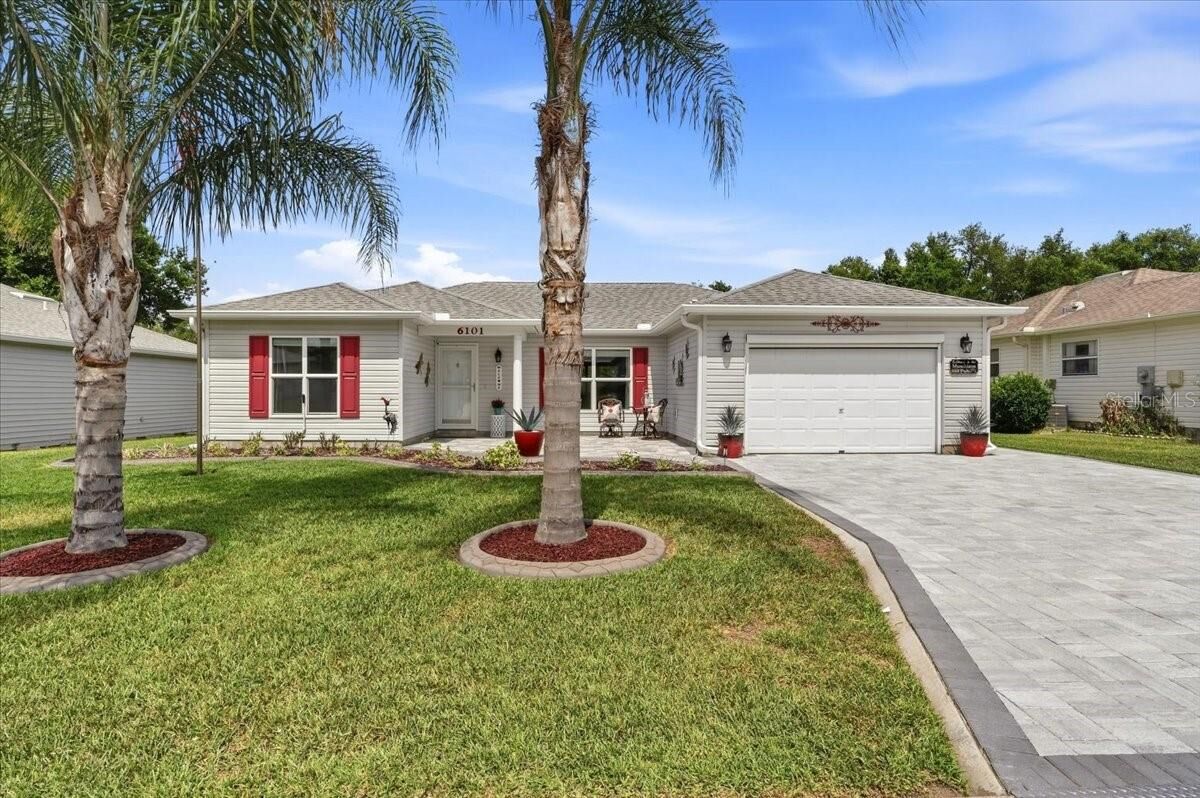 Property Photo:  6101 Magpie Drive  FL 33809 