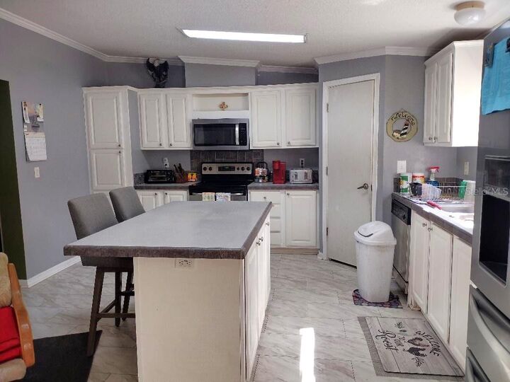 Property Photo:  1558 Candleberry Street  FL 32110 