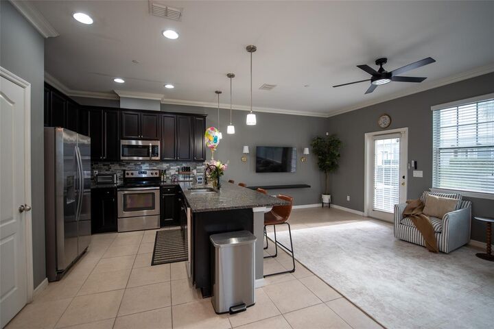 Property Photo: 880 Taramundi Drive FL 32765