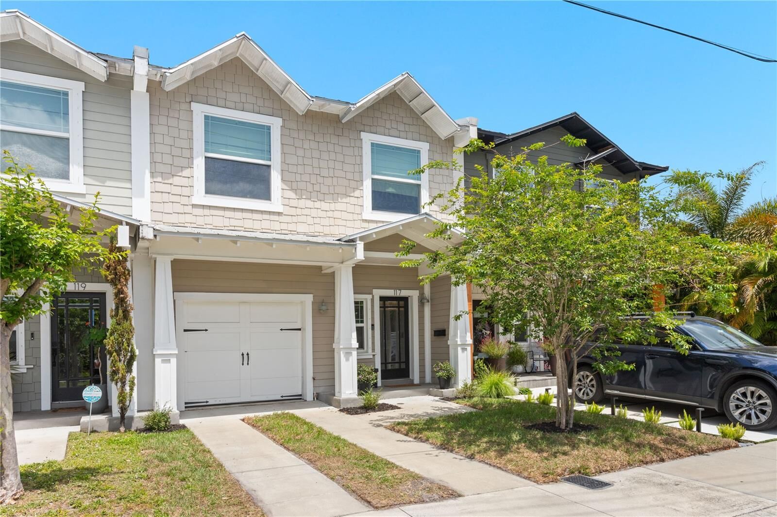 Property Photo:  117 W Giddens Avenue  FL 33603 