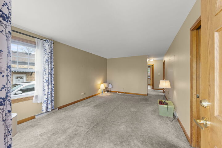 Property Photo:  9966 Montrose Avenue  IL 60176 