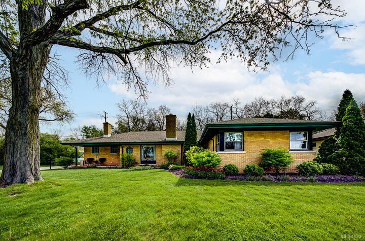 Property Photo:  831 Verne Lane  IL 60422 