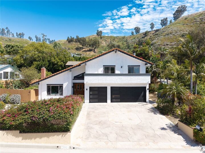 Property Photo:  191 Harborview Court  CA 93003 