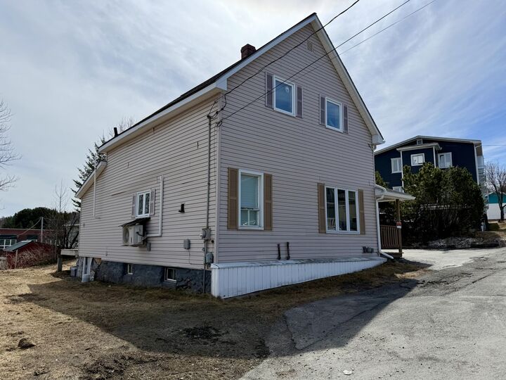 Property Photo:  92 N 4th Avenue  ME 04756 