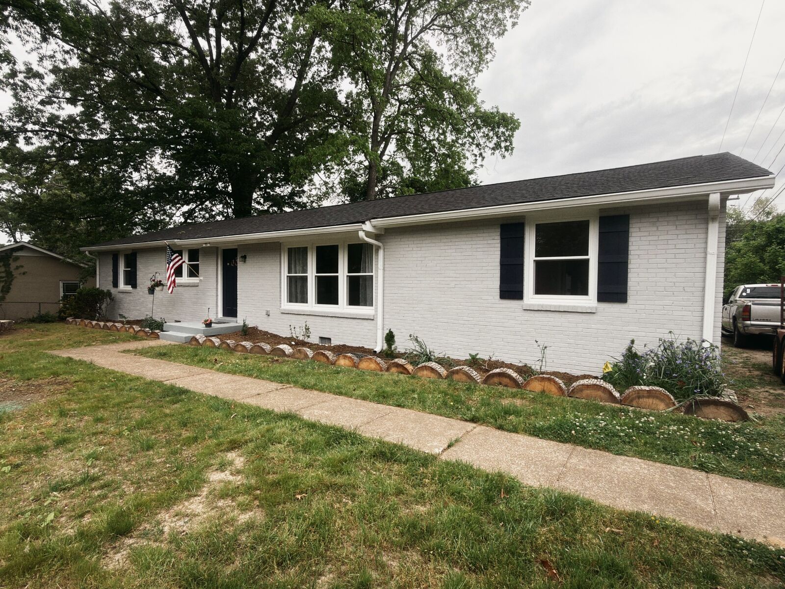 Property Photo:  123 Delaware Dr  TN 37042 
