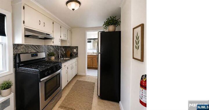 Property Photo:  542 Prospect Place  NJ 07071 