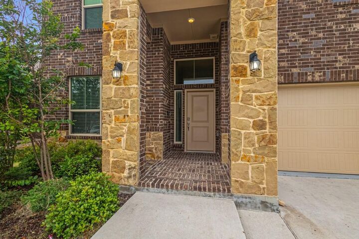 Property Photo:  1148 Croxley Way  TX 76247 