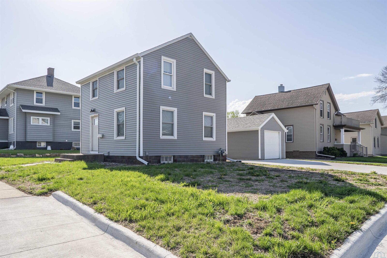 Property Photo:  400 Plymouth St SE  IA 51031 