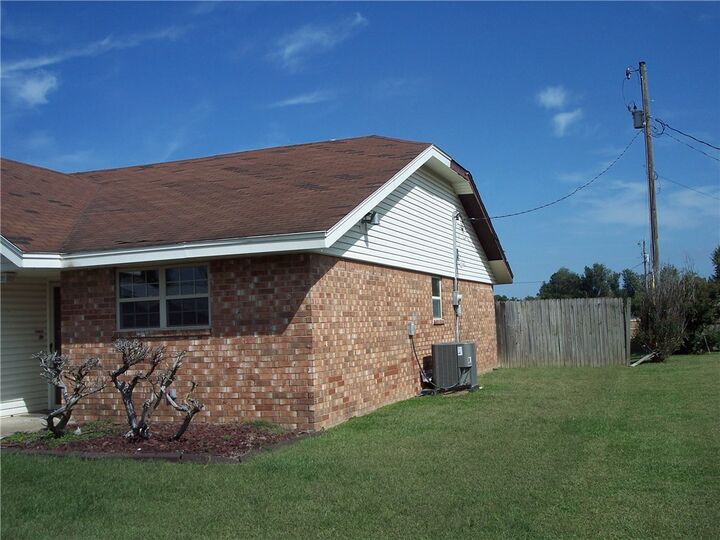 Property Photo:  1538 S Heritage Circle  AR 72758 
