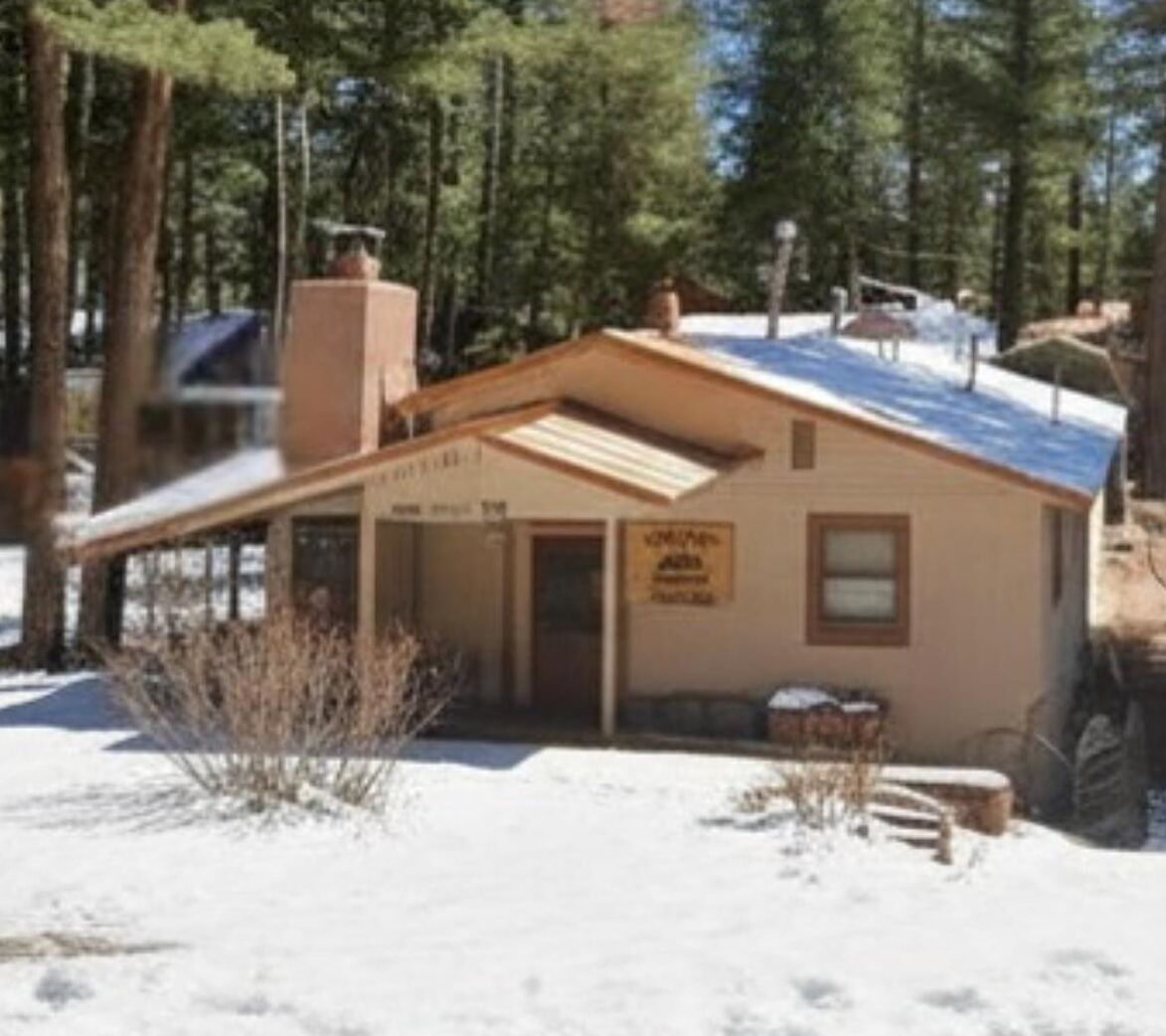 Property Photo: 308 Lynx Ave NM 88317-0000