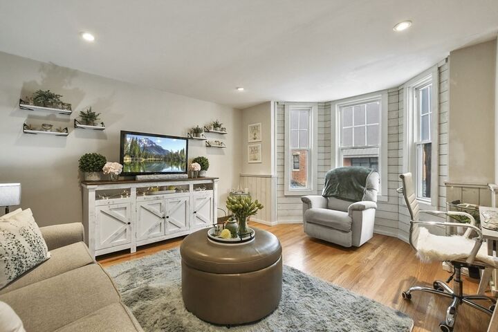 Property Photo:  909 E 2nd Street 1  MA 02127 