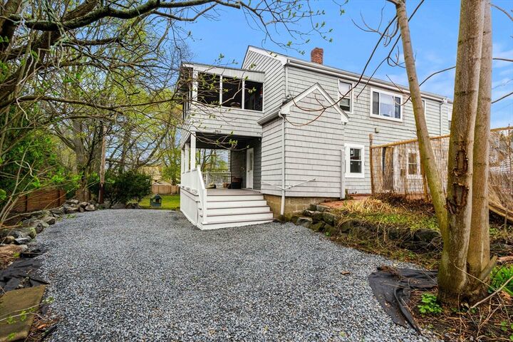 Property Photo:  9 Maple Circle 1  MA 01945 