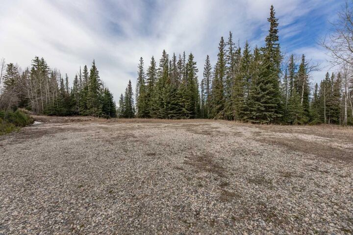 Property Photo: 129 Moberly Drive AB T7V 1Z1