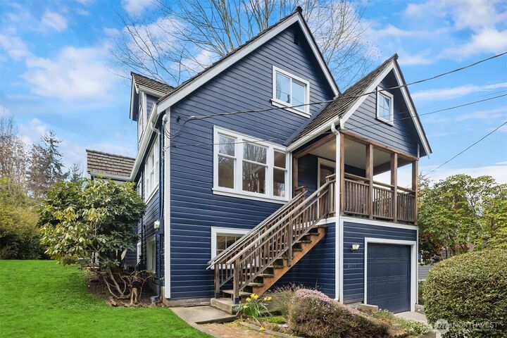 Property Photo:  9213  25th Avenue NE  WA 98115 