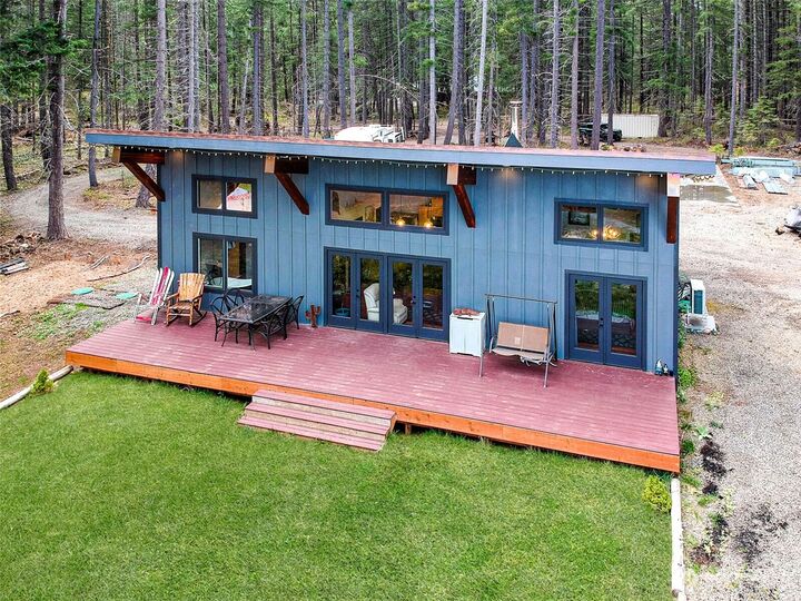 Property Photo:  330  Silver Trail Lane  WA 98925 