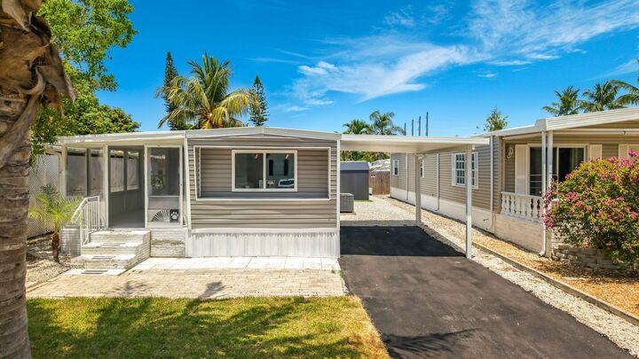 Property Photo:  2611 E Marina Drive  FL 33312 