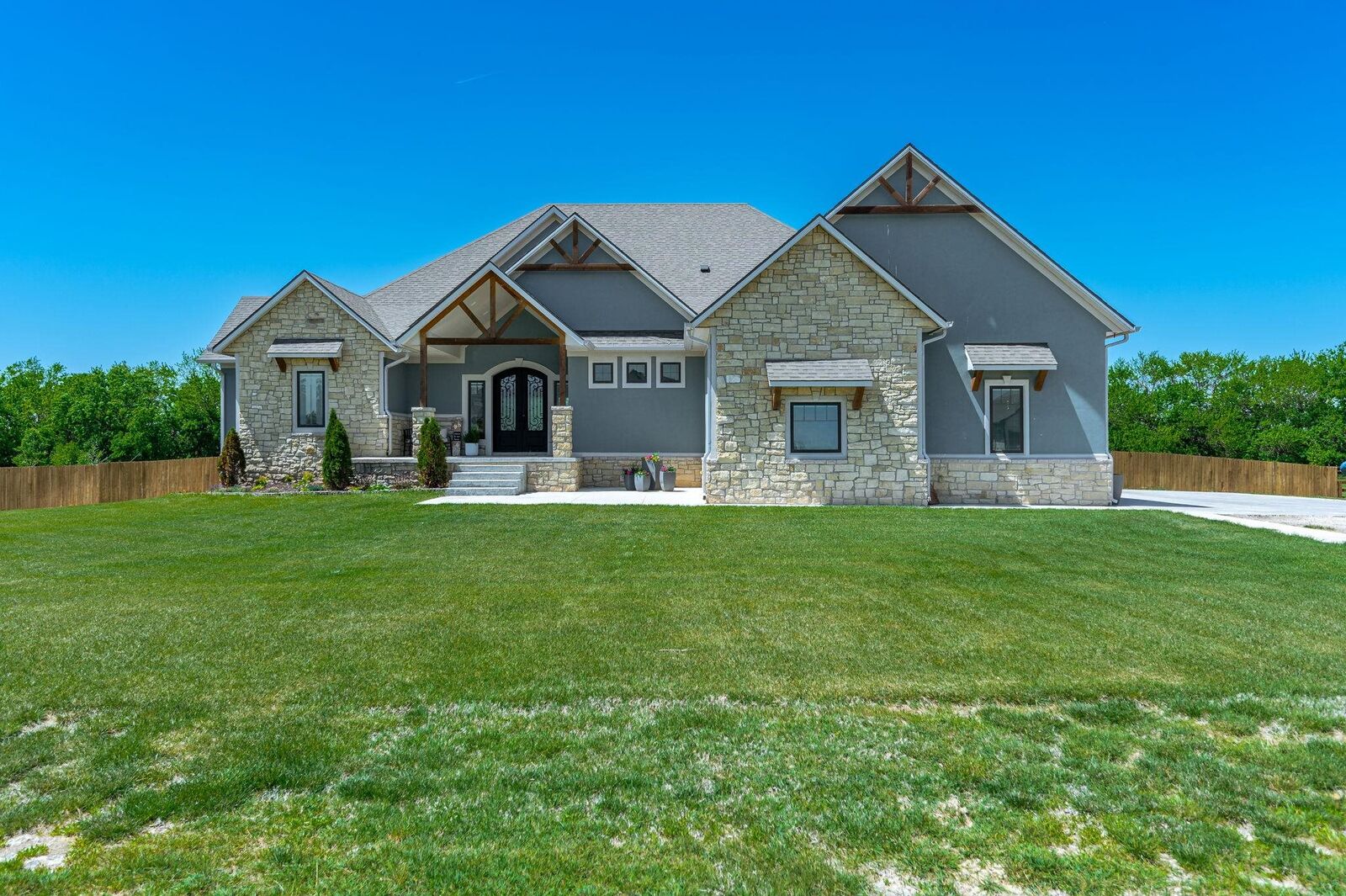 Property Photo:  7115 S Suzanne St  KS 67037 
