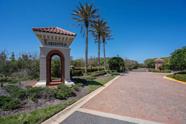 Property Photo:  136 Espanita Blvd  FL 32080 