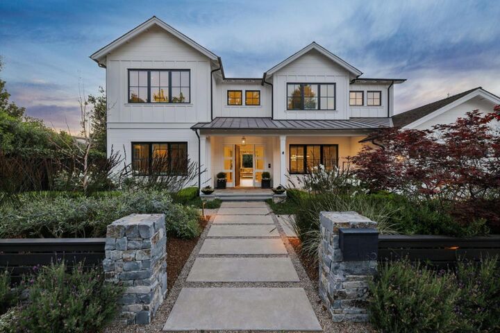 Property Photo:  1650 Oak Avenue  CA 94025 