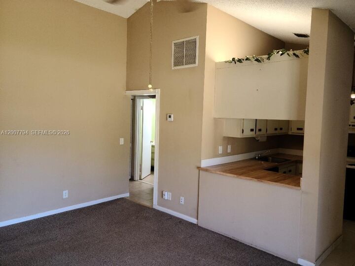 Property Photo:  1954 Windsor Dr 1954  FL 33408 