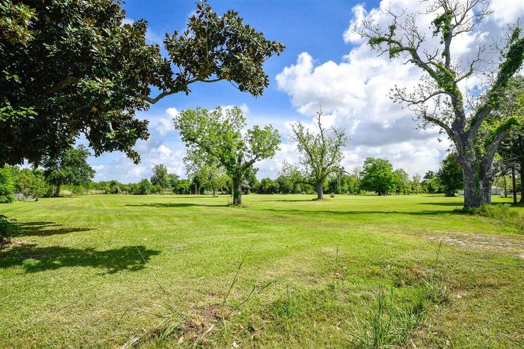 Property Photo:  10395 Highway 384  LA 70605 