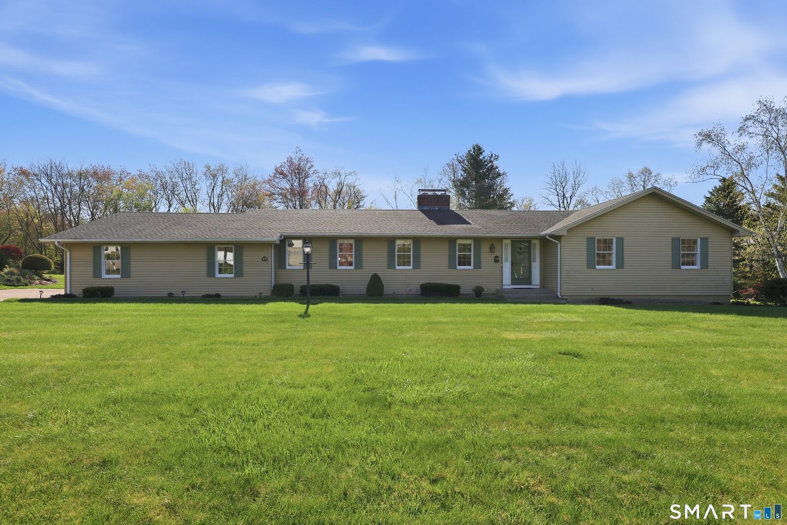 Property Photo:  19 Andmar Lane  CT 06074 