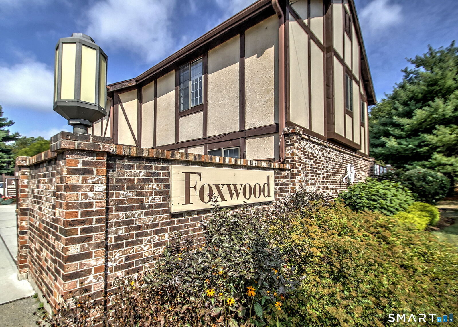 Property Photo:  407 Swanson Crescent 407  CT 06461 