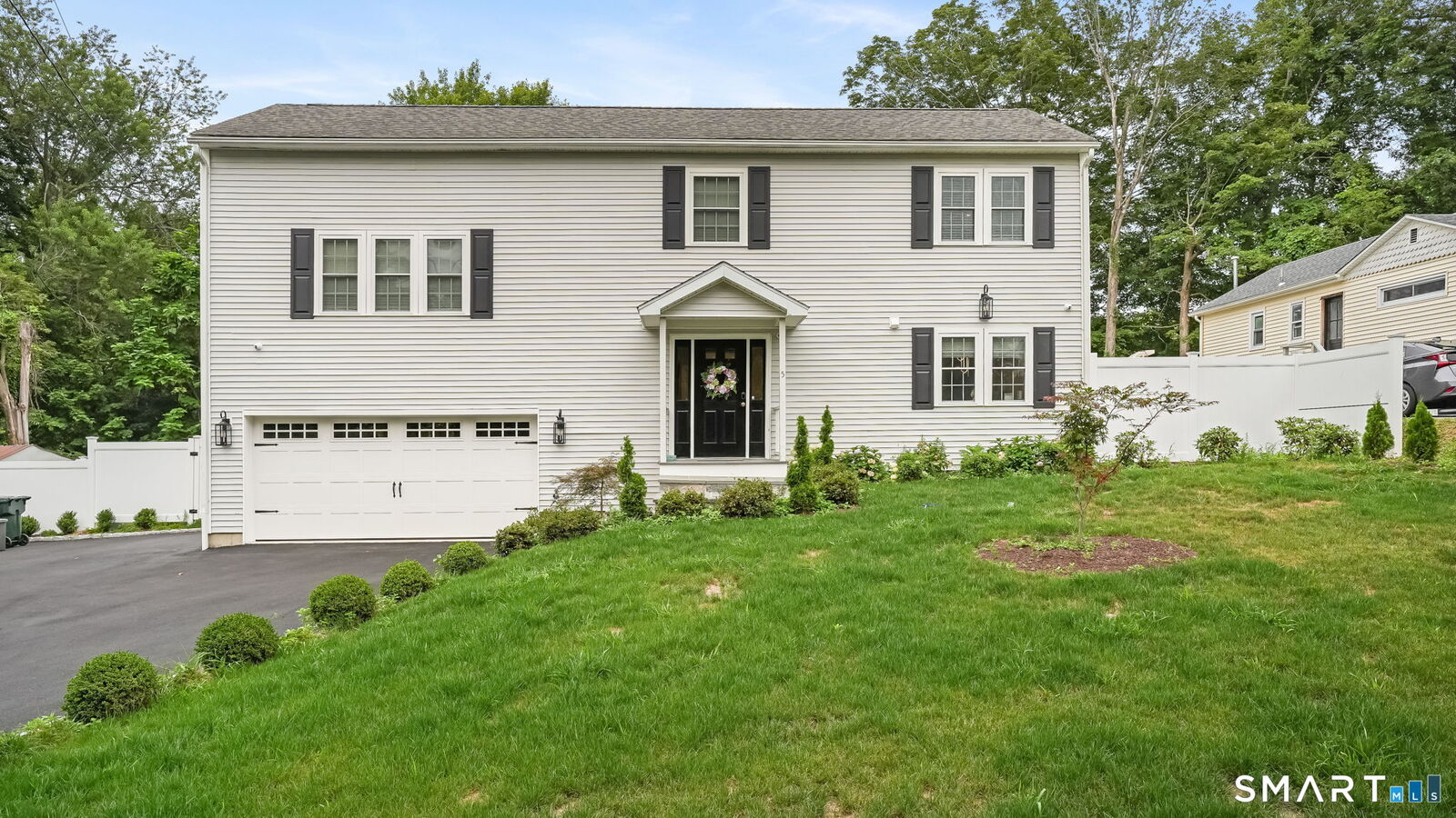Property Photo:  5 Candle Hill Road  CT 06812 