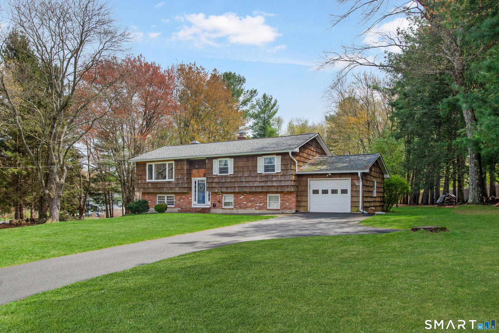 Property Photo: 3 Daniels Drive CT 06811