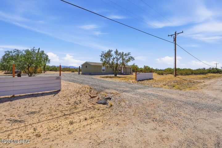 Property Photo:  37605 S Estancia Drive  AZ 85658 