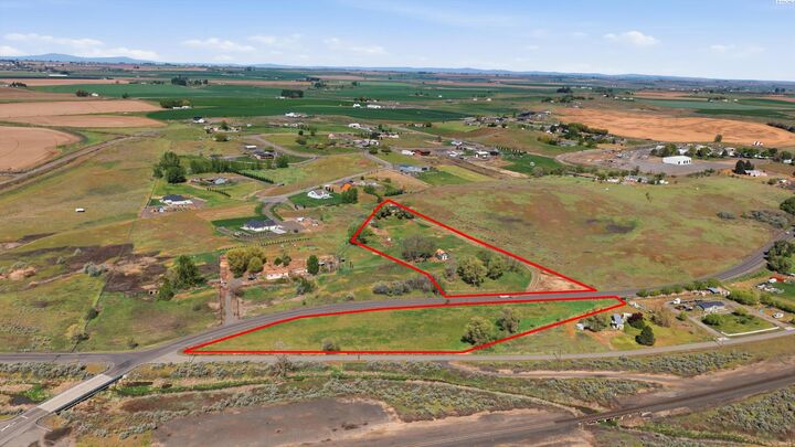 Property Photo: 351 W Eltopia West WA 99330