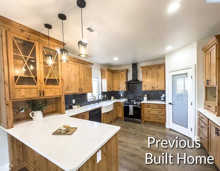 Property Photo:  Tbd Lander Ave Lot 1  WA 98944 
