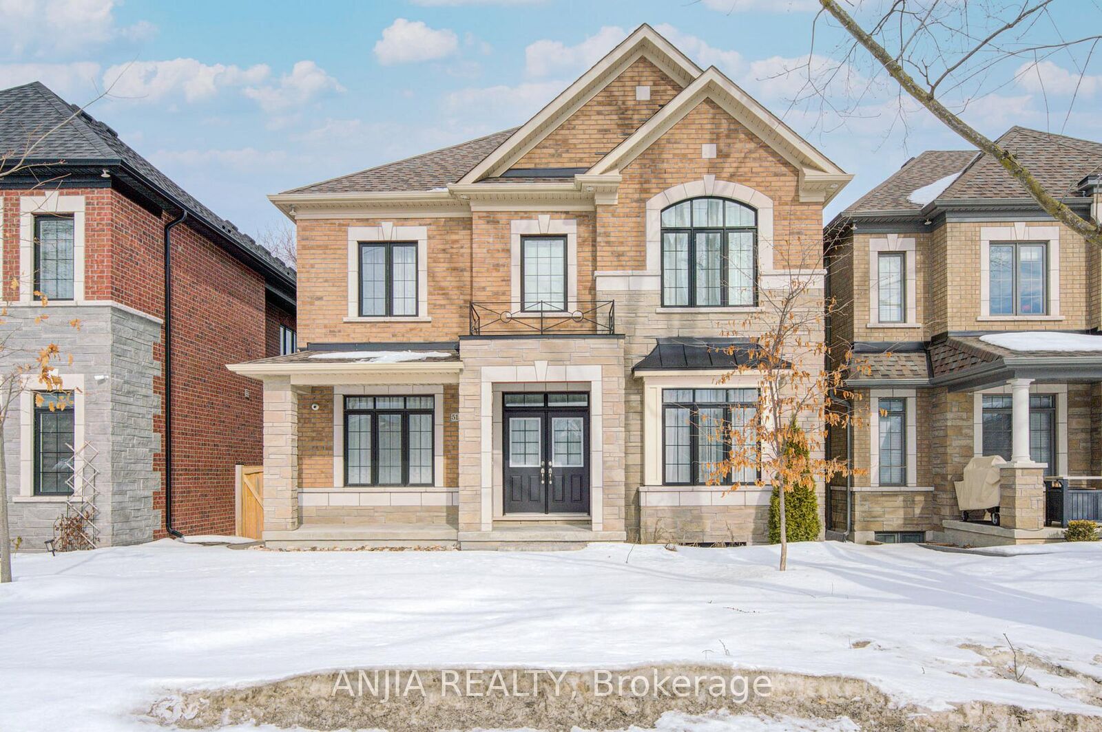 Property Photo: 5158 16th Avenue ON L6C 2H1