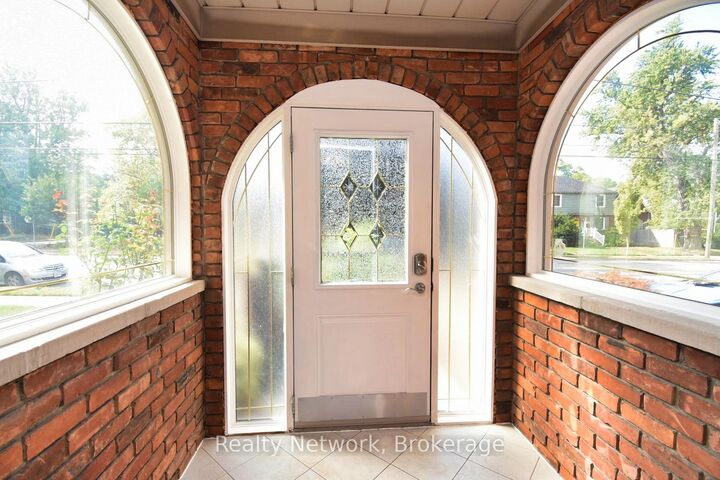 Property Photo: 522 Aberdeen Avenue ON L8P 2S2
