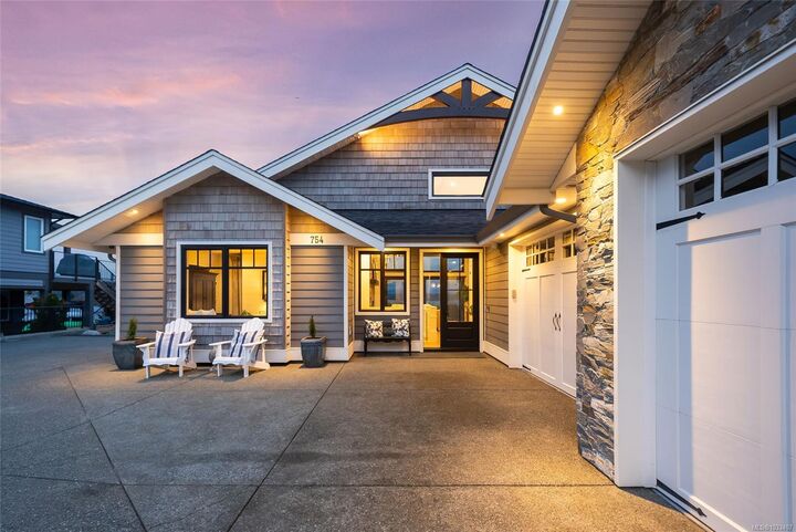 754 Nelson Rd — photo 1