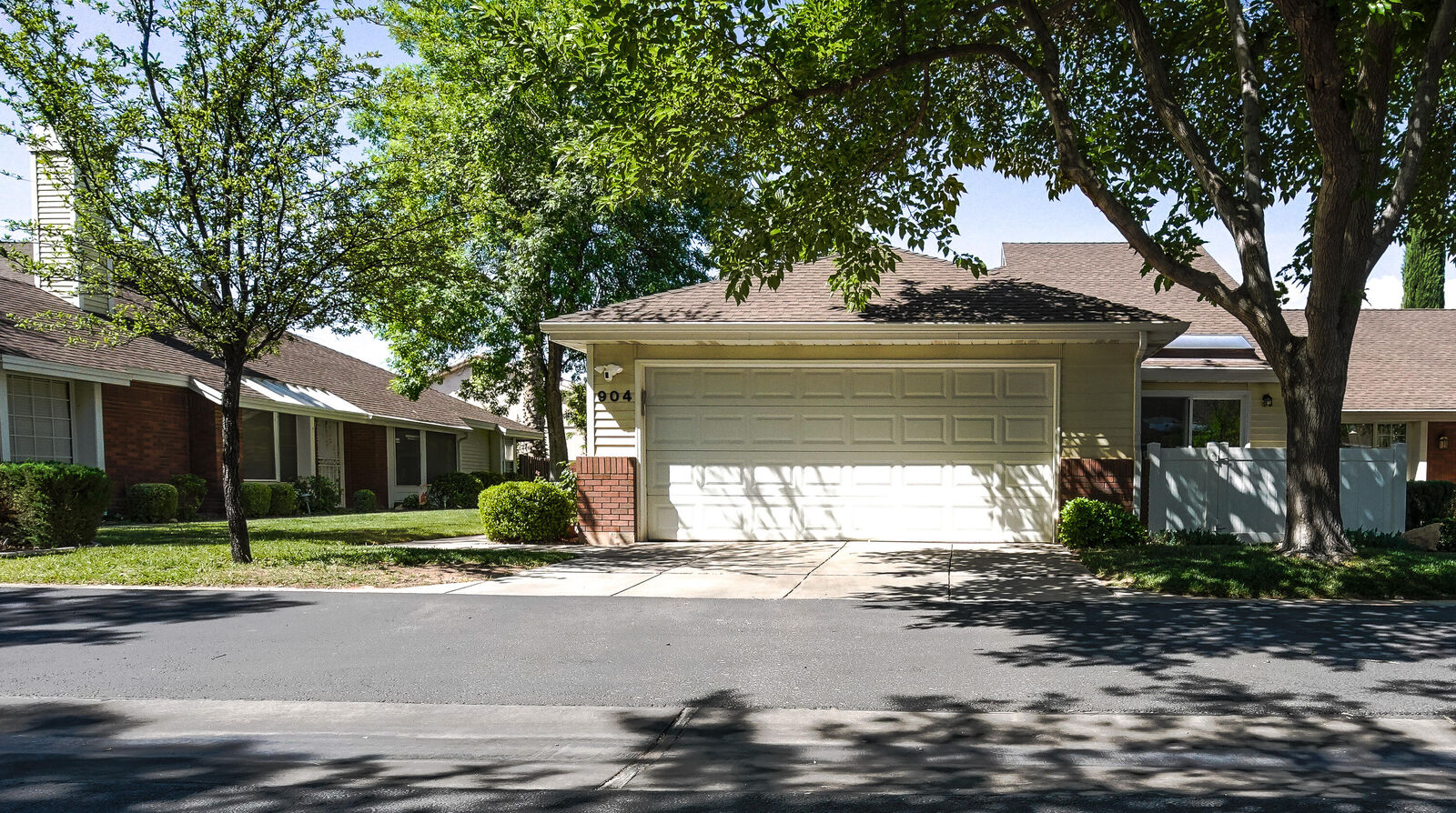 Property Photo:  845 N Valley View Dr 904  UT 84770 