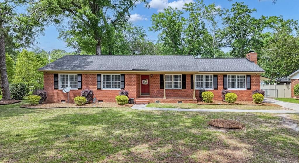 Property Photo:  1605 NE Eleventh Ave  GA 31707 