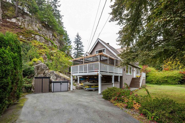 Property Photo: 5607 Eagle Harbour Road BC V7W 1P4