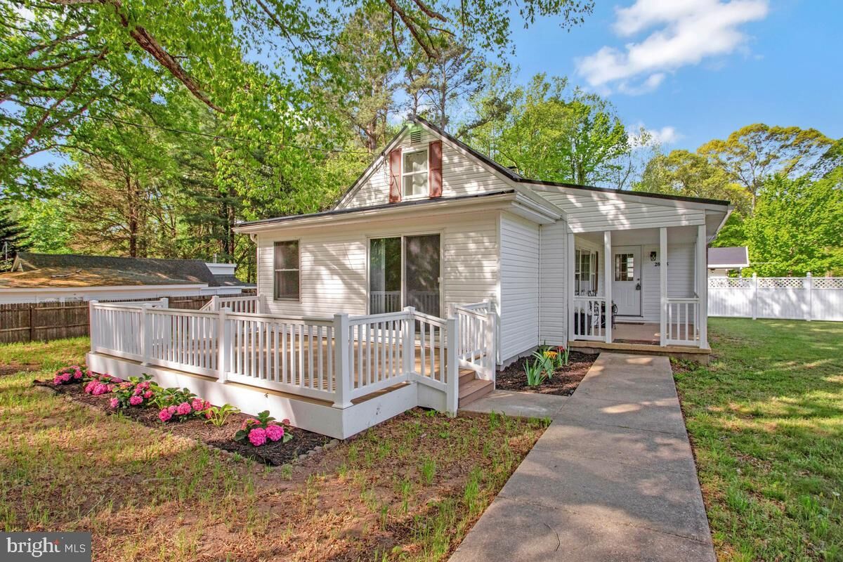 Property Photo: 20575 Poppys Way MD 20653