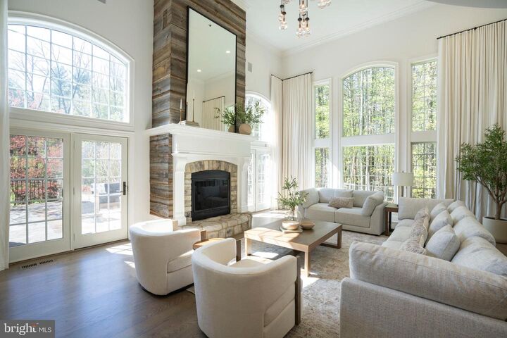 Property Photo:  157 Manhasset Court  PA 16870 