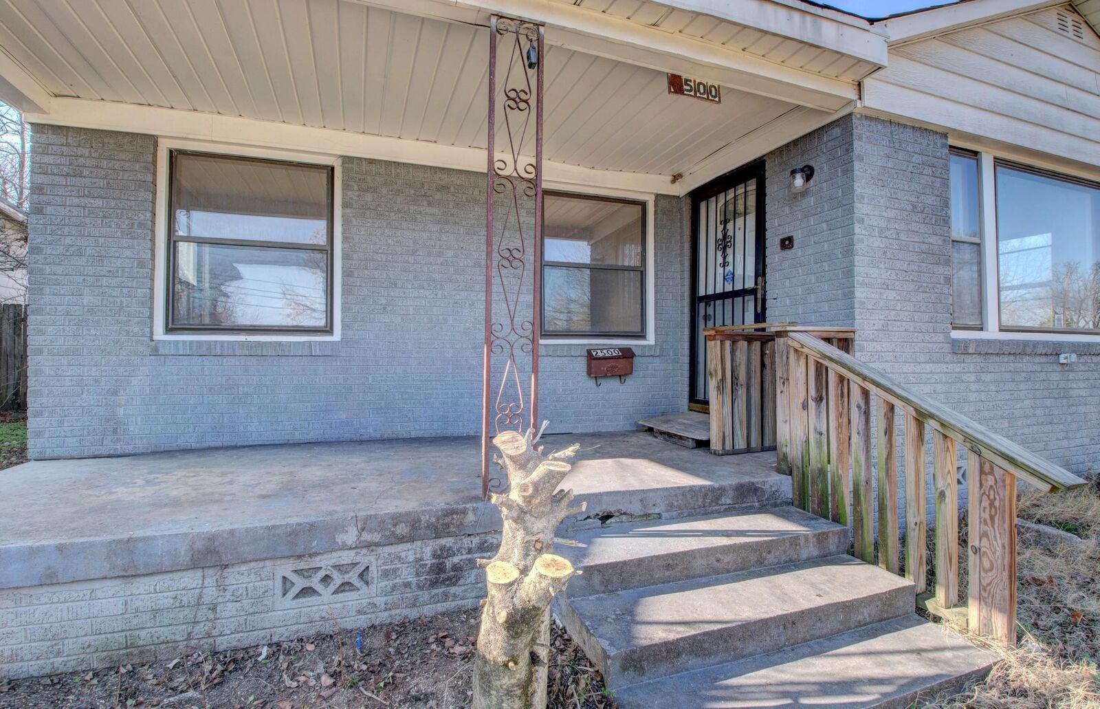 Property Photo:  2500 Booker St  AR 72204 