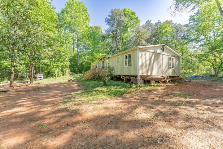 Property Photo:  6132 Sherwood Lane  NC 28037 