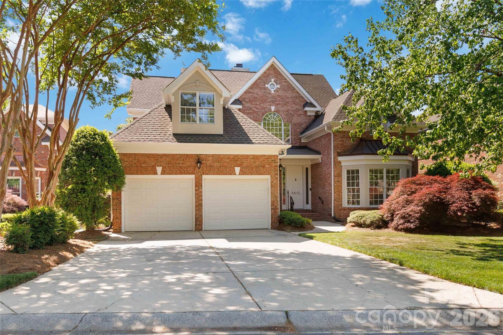 Property Photo:  5613 Fairway View Drive  NC 28277 