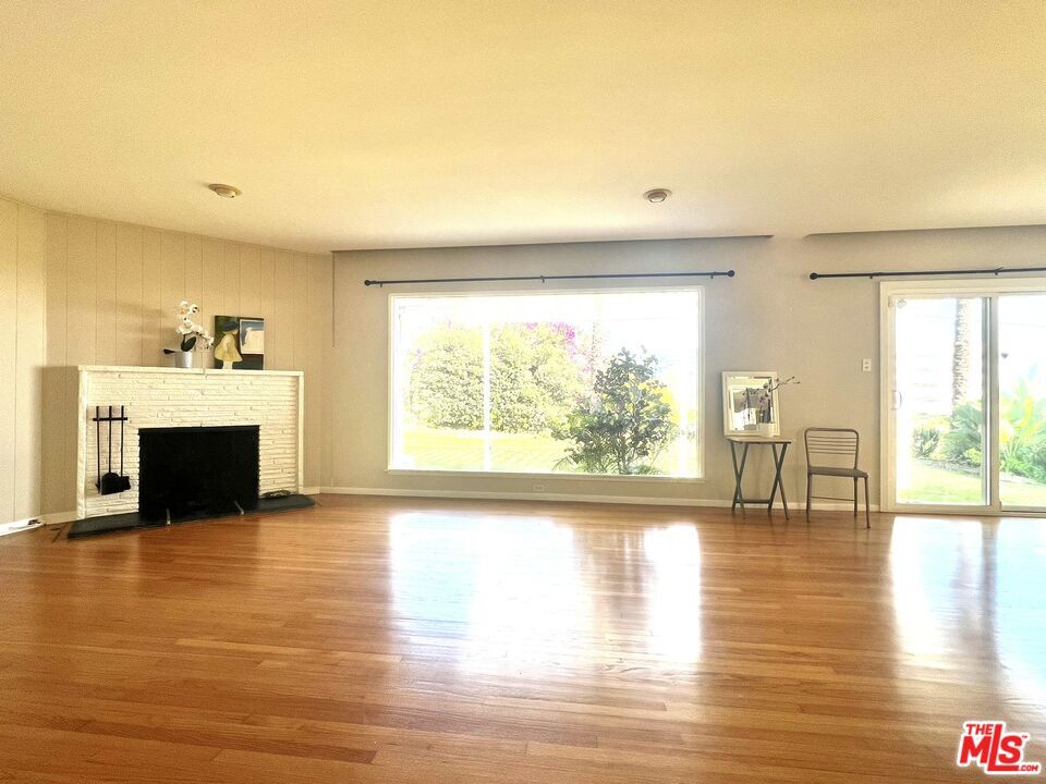 Property Photo:  5604 S Chariton Ave  CA 90056 
