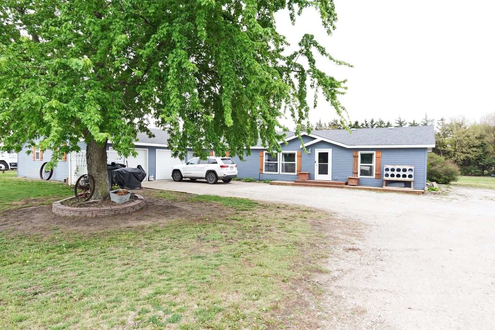 Property Photo:  279 SE 36th Avenue  NE 68601 