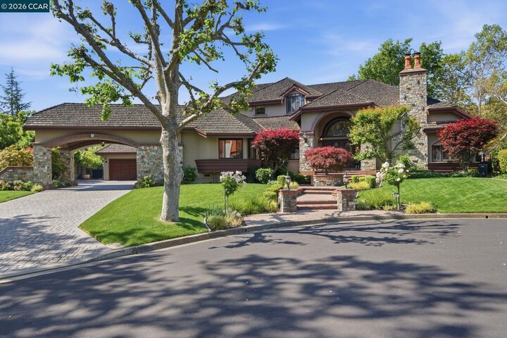 Property Photo:  51 Red Cypress Ct  CA 94506 