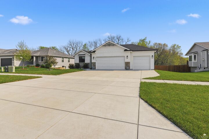 Property Photo: 9674 Heather Lane KS 66502